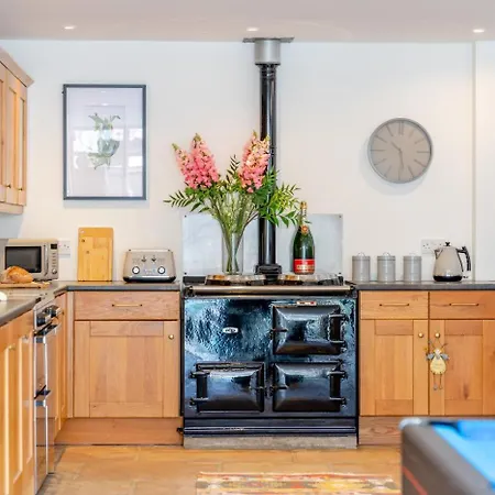 4 Bed In Cawton Oc-t32408 Stonegrave