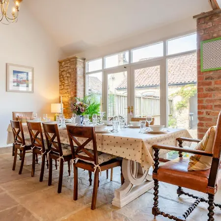 4 Bed In Cawton Oc-t32408