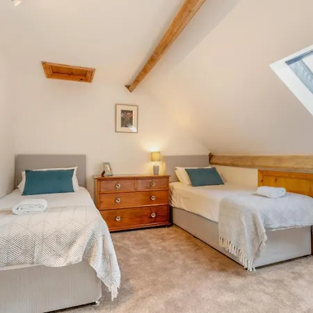 4 Bed In Cawton Oc-t32408 Casa vacanze