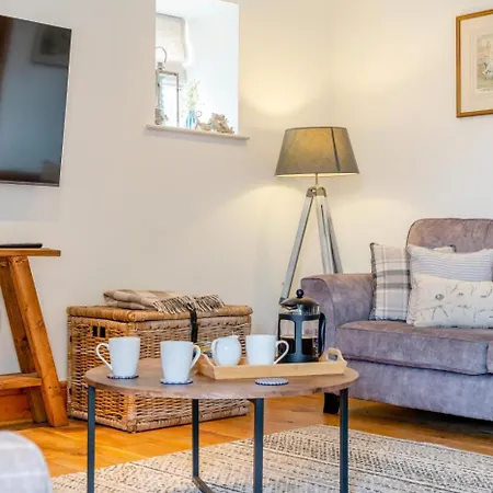 Сasa de vacaciones 4 Bed In Cawton Oc-t32408 *