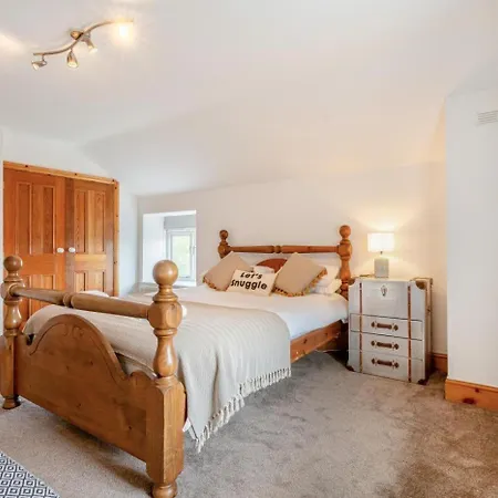 Сasa de vacaciones 4 Bed In Cawton Oc-t32408